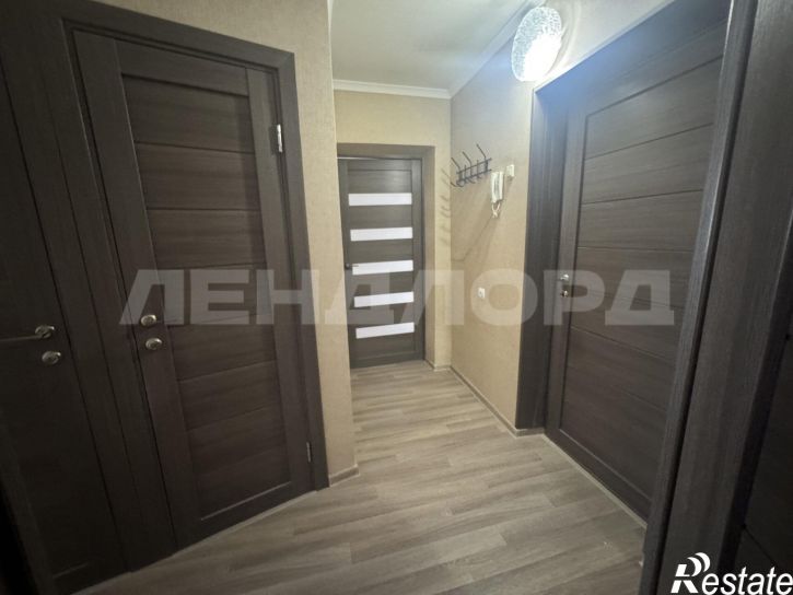 2-комн квартира проспект 40-летия Победы, 308/1