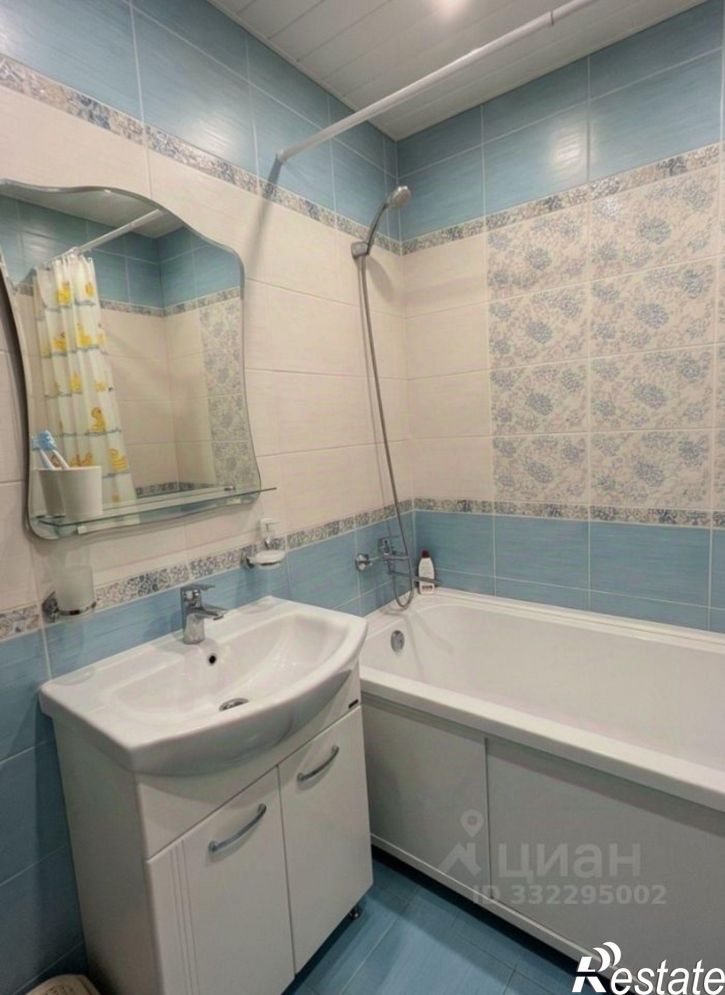 2-комн квартира пр-кт Космонавтов, 24,  д. 24
