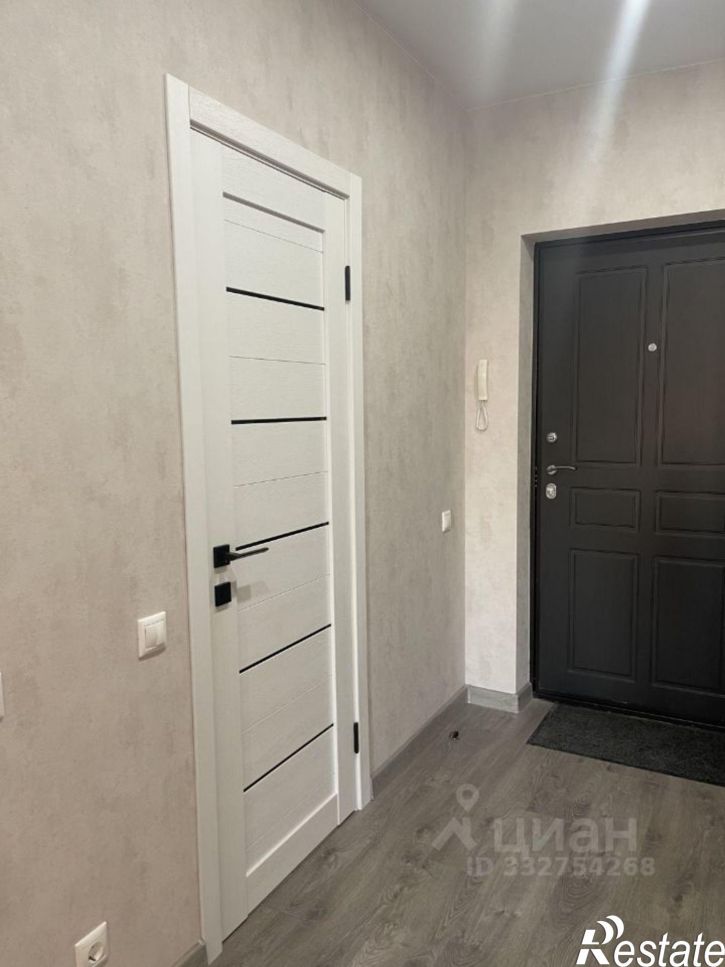 1-комн квартира б-р Комарова, 30/2 3,  д. 30/2 3,  к. 3