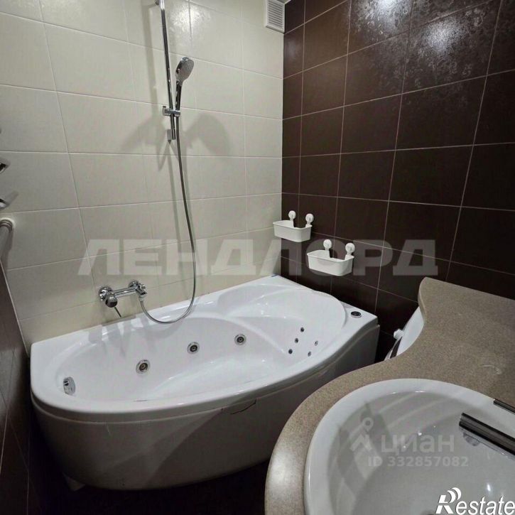 2-комн квартира ул Платона Кляты, 1,  д. 1
