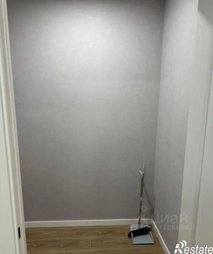 2-комн квартира ул Жмайлова, 4Е,  д. 4Е
