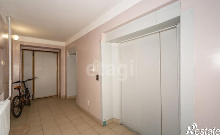 3-комн квартира б-р Комарова, 28 6,  д. 28 6,  к. 6