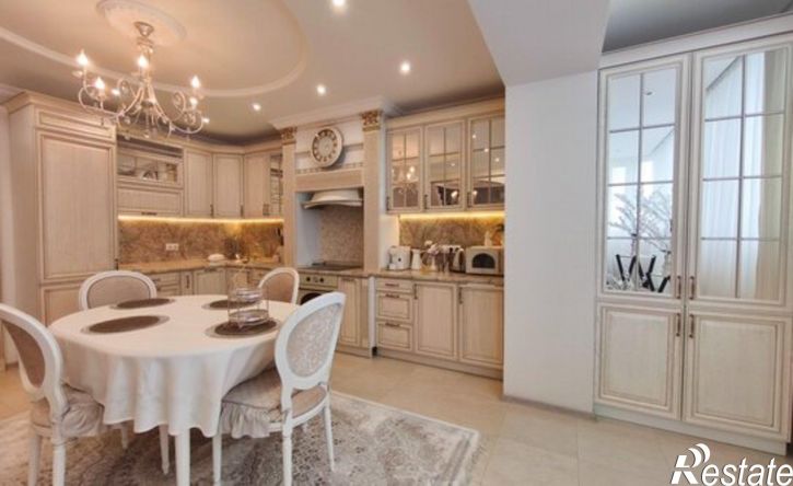 3-комн квартира пр-кт Космонавтов, 37,  д. 37