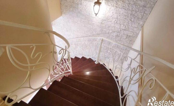 3-комн квартира пр-кт Космонавтов, 37,  д. 37