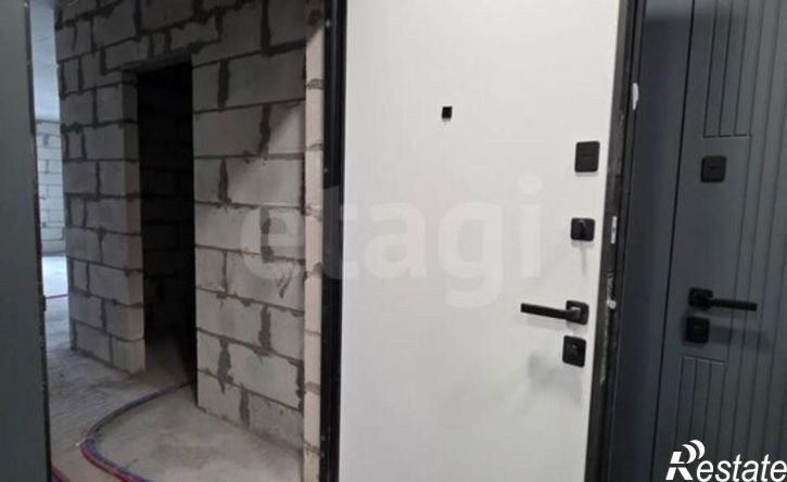 3-комн квартира пр-кт Сиверса, 8,  д. 8