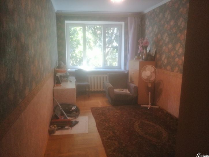 3-комн квартира Обороны, 28/10