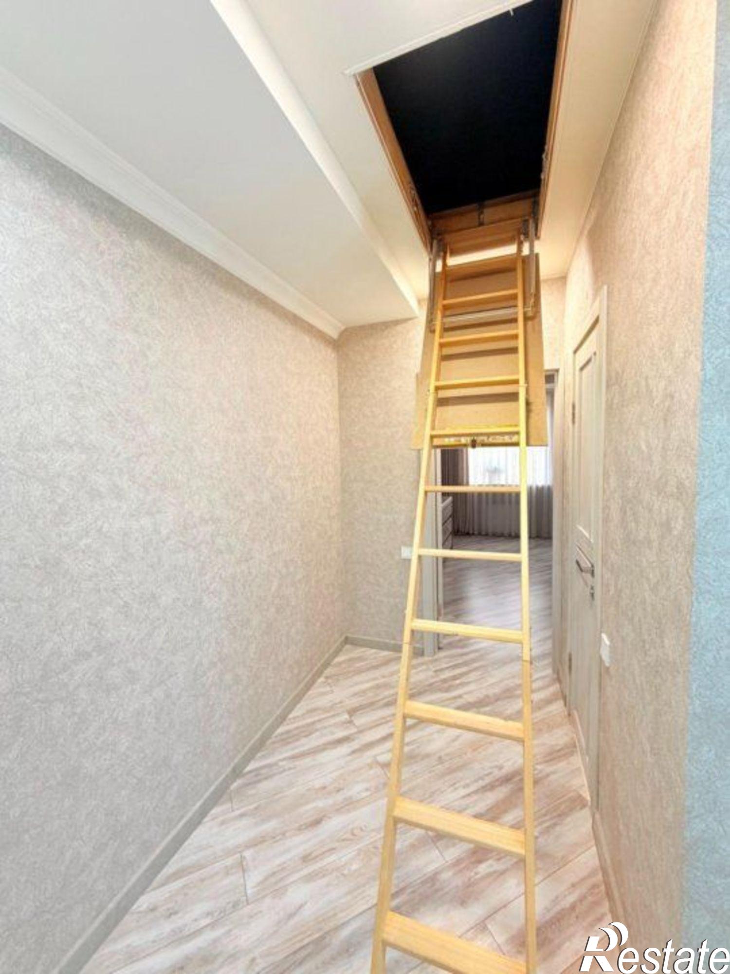 Купить дачу, дом, коттедж за 14 500 000 рублей на Петренко ул