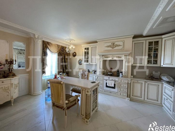2-комн квартира улица Суворова, 23