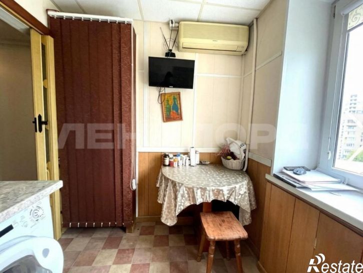 2-комн квартира улица Варфоломеева, 246