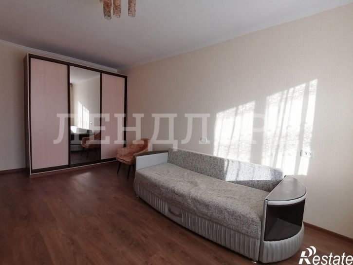 1-комн квартира проспект Стачки, 220