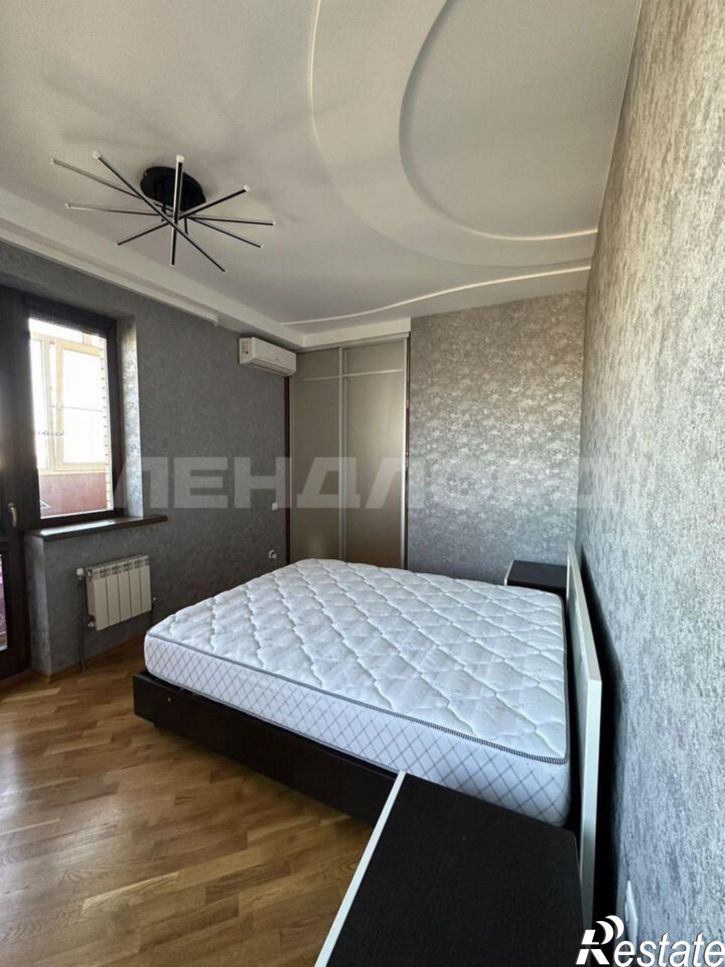 2-комн квартира улица Максима Горького, 130