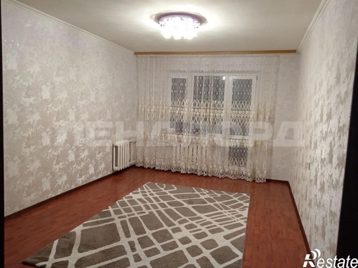3-комн квартира улица Думенко, 11В