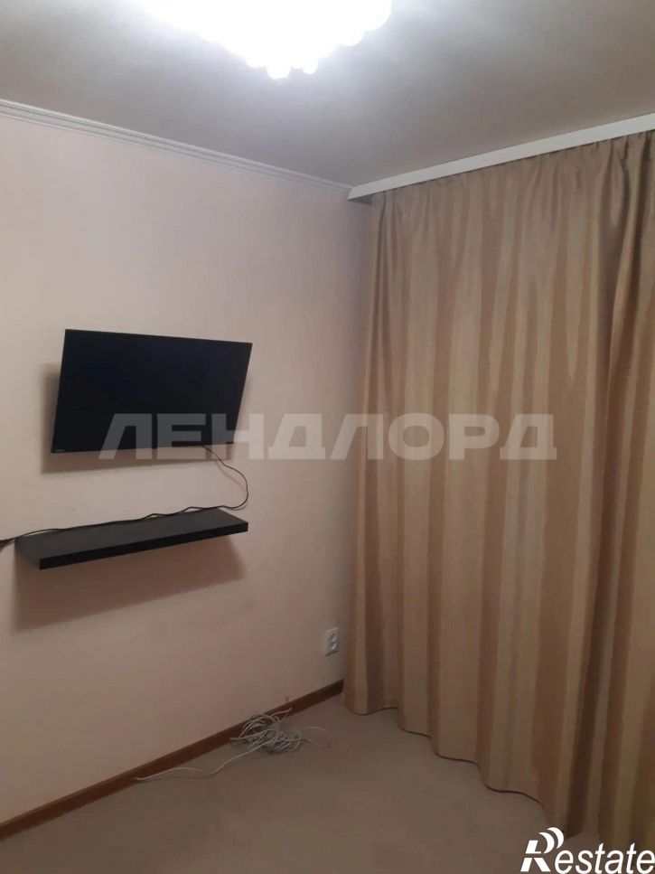 4-комн квартира улица Миронова, 2/1