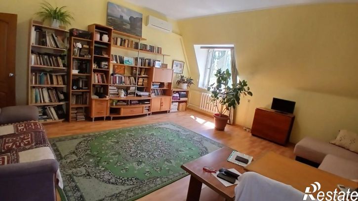 3-комн квартира Вятская ул., 65, к 1