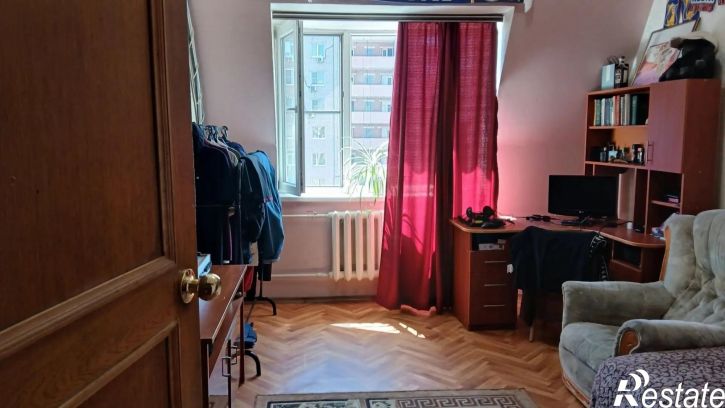 3-комн квартира Вятская ул., 65, к 1