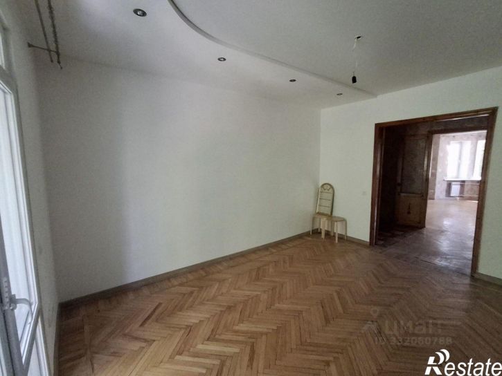 4-комн квартира ул Оганова, 1,  д. 1