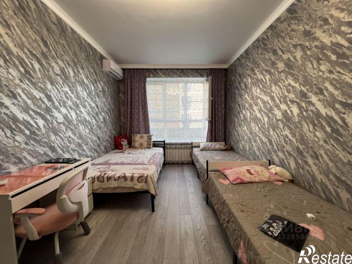 3-комн квартира пр-кт 40-летия Победы, 101/2,  д. 101/2