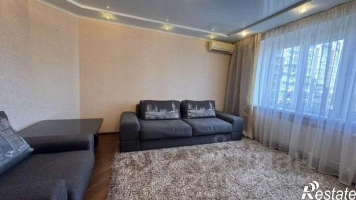 2-комн квартира Кировский пр-кт, 75,  д. 75