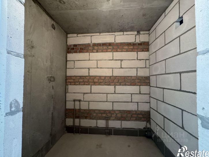 2-комн квартира ул Бориса Слюсаря, 21 2,  д. 21 2,  к. 2