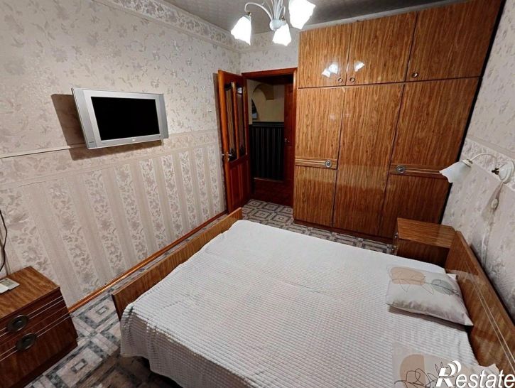 2-комн квартира ул 20-я линия, 54,  д. 54