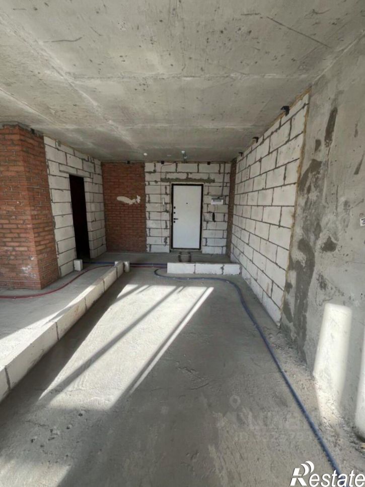 2-комн квартира пр-кт Сиверса, 8,  д. 8