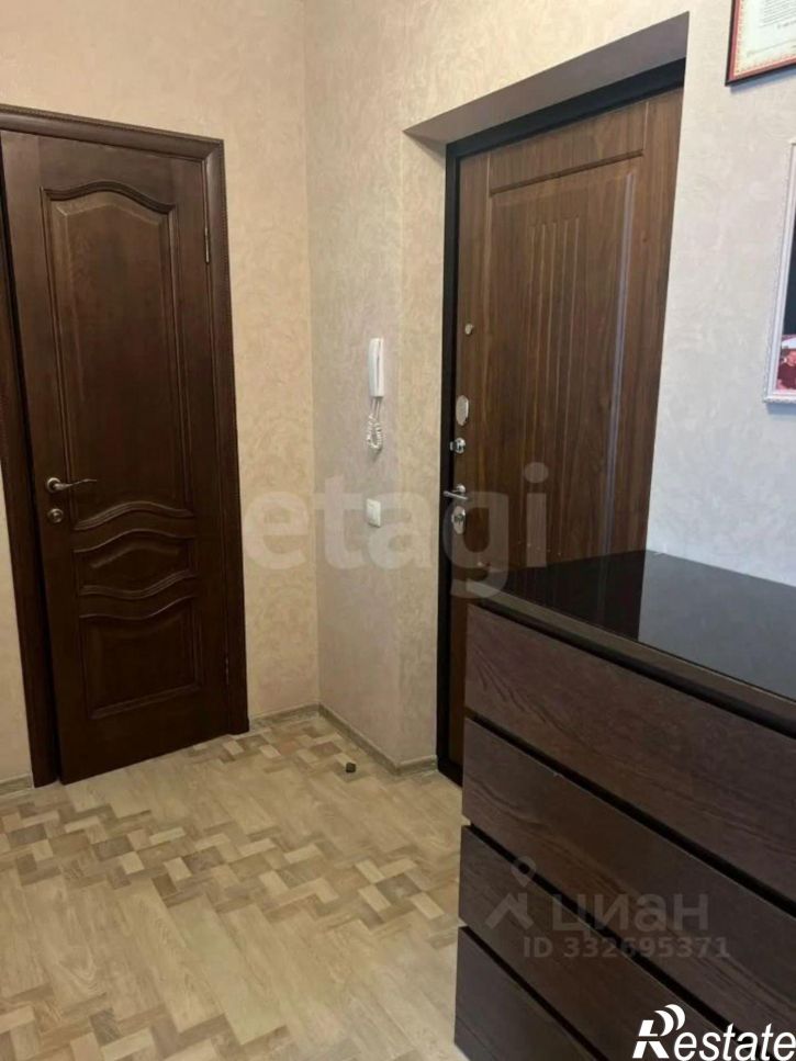 1-комн квартира б-р Платова, 8,  д. 8