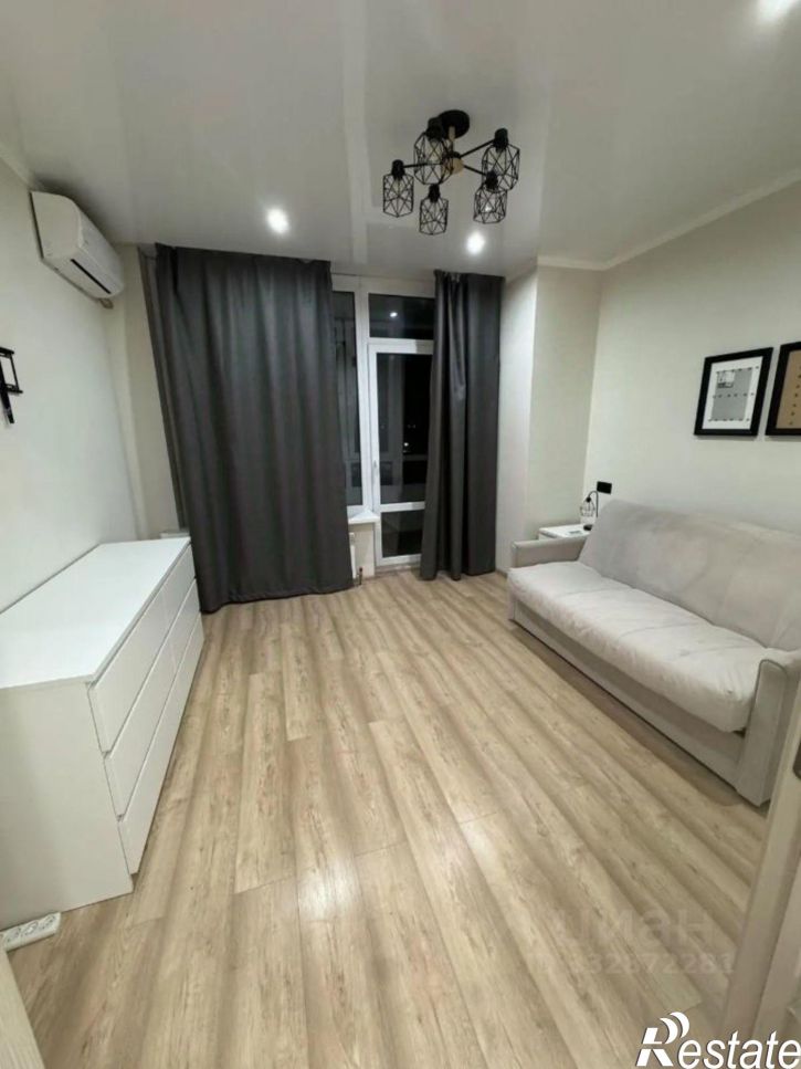 1-комн квартира б-р Комарова, 1и 1,  д. 1и 1,  к. 1