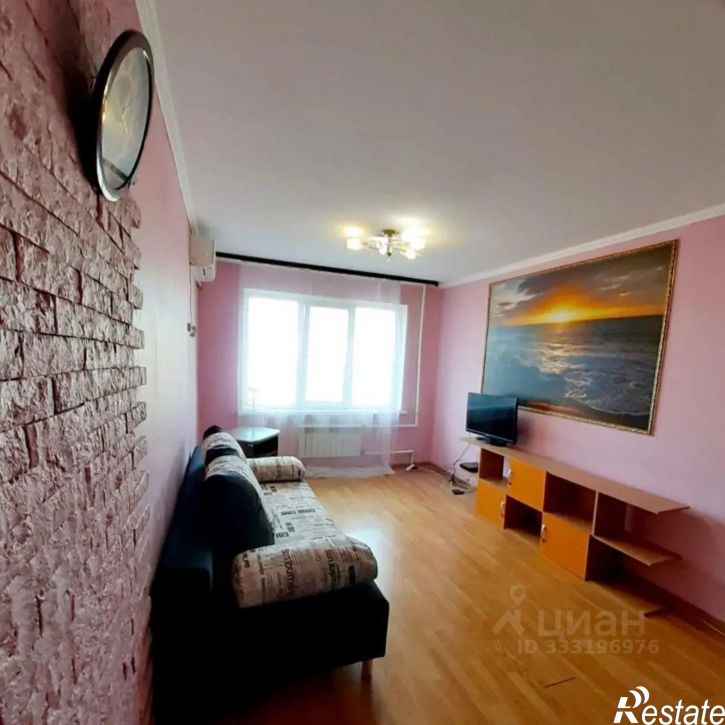 3-комн квартира ул Курская, 1,  д. 1