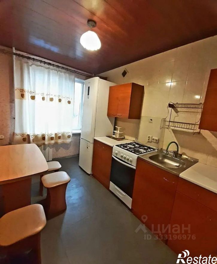 3-комн квартира ул Курская, 1,  д. 1