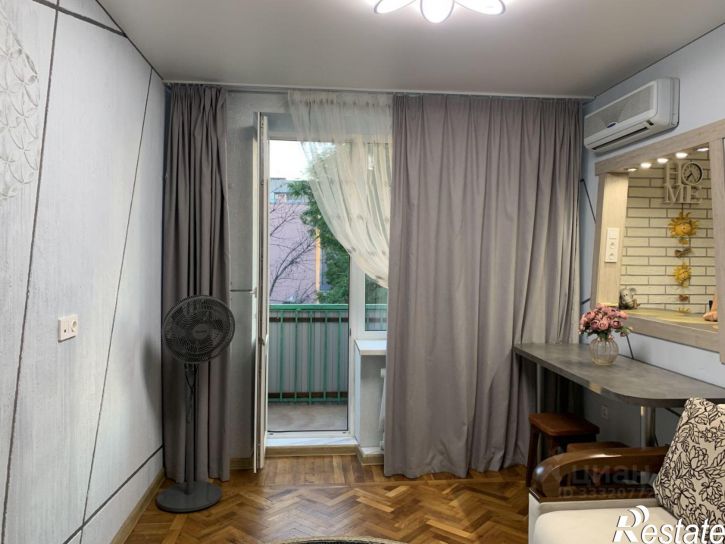 2-комн квартира ул 8-я линия, 3,  д. 3