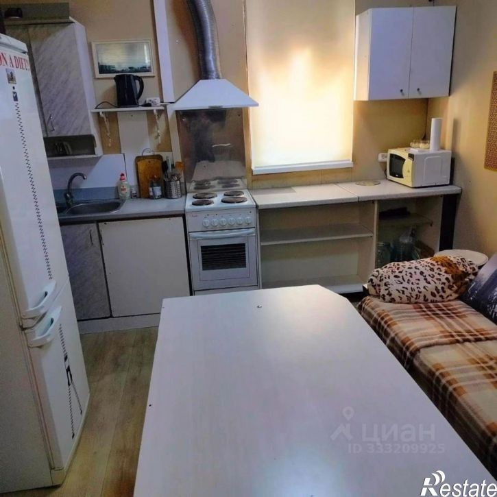 2-комн квартира ул Красных Зорь, 63,  д. 63