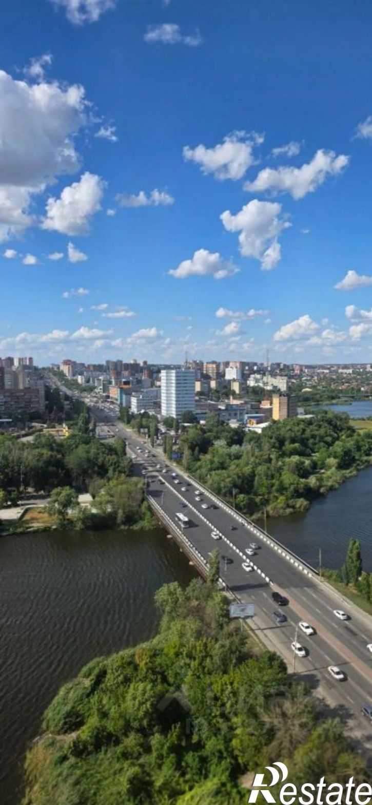 3-комн квартира пр-кт Космонавтов, 12,  д. 12