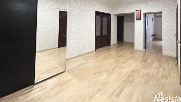 3-комн квартира ул Жмайлова, 4/11,  д. 4/11