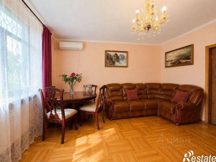 4-комн квартира ул Юфимцева, 6/1,  д. 6/1
