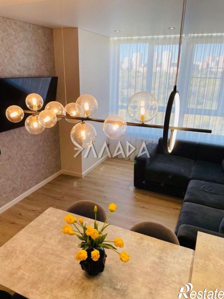 3-комн квартира ул Творческая, 5,  д. 5