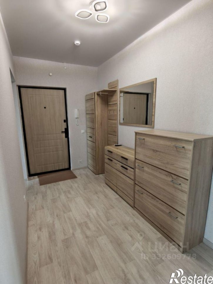 3-комн квартира улица Юрия Дубинина, 1