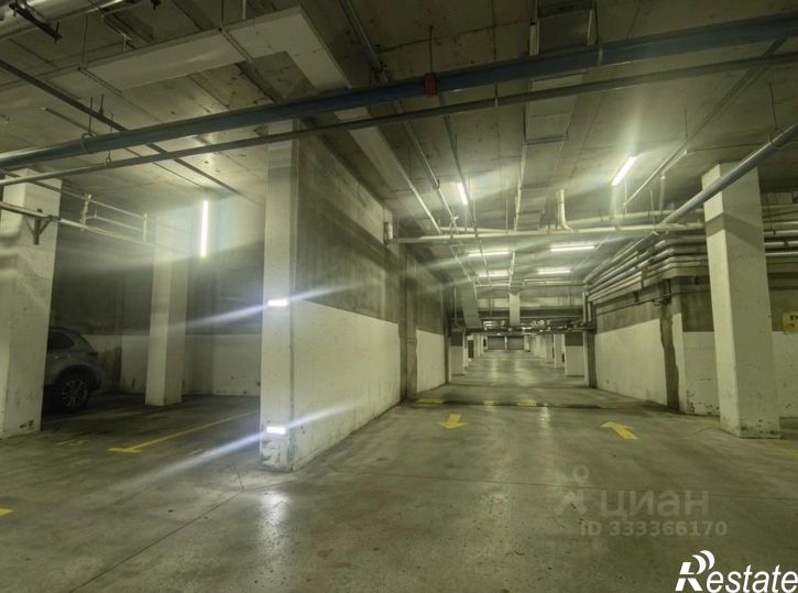 Гараж/парковка б-р Платова, 7,  д. 7