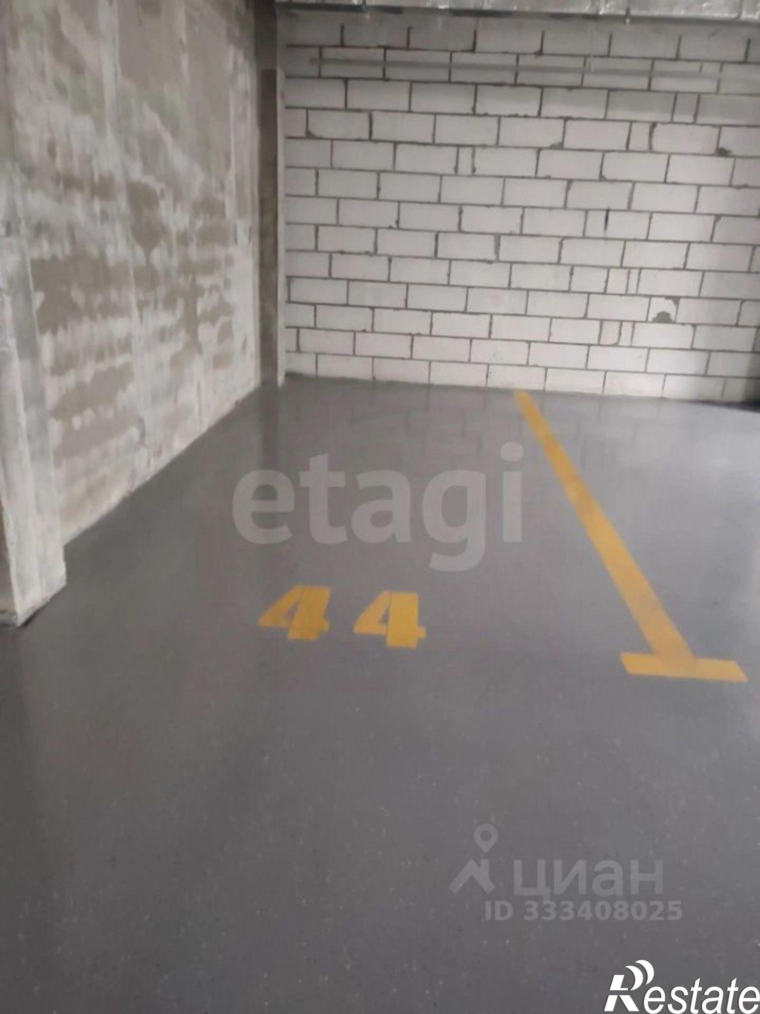 Купить гараж, место в паркинге за 1 250 000 рублей