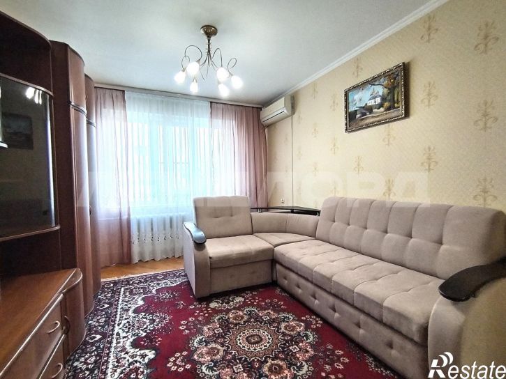 3-комн квартира проспект Горшкова, 4