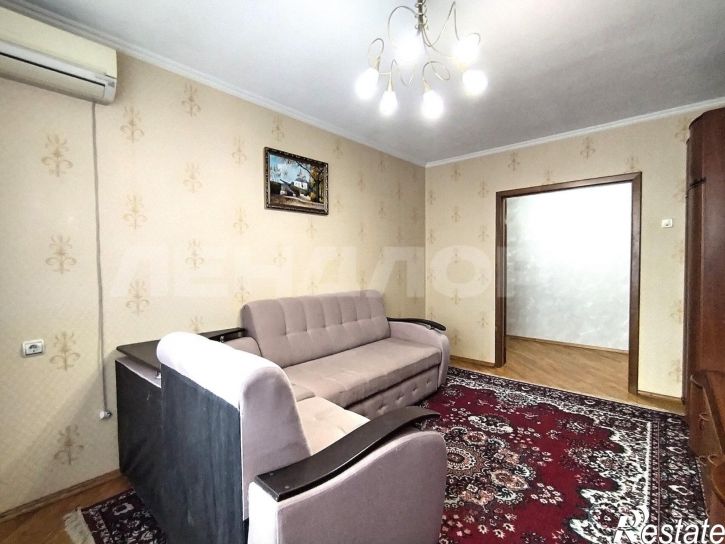 3-комн квартира проспект Горшкова, 4