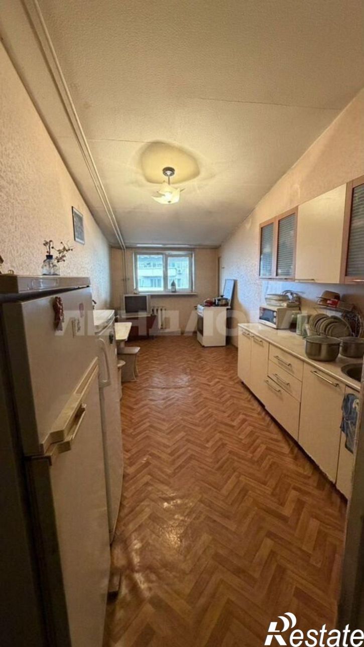 4-комн квартира улица Евдокимова, 37В