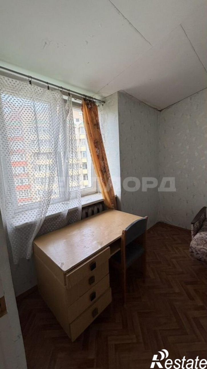 4-комн квартира улица Евдокимова, 37В