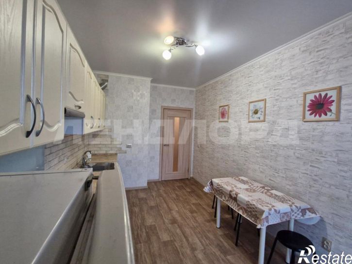 1-комн квартира улица Закруткина, 61
