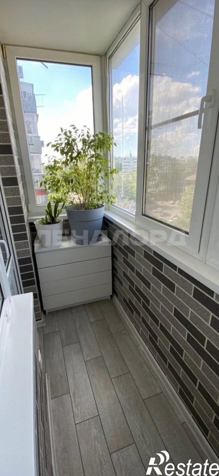 3-комн квартира улица Туполева, 9