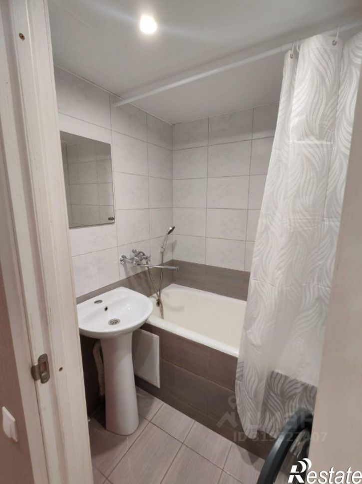 2-комн квартира пр-кт Космонавтов, 41а,  д. 41а