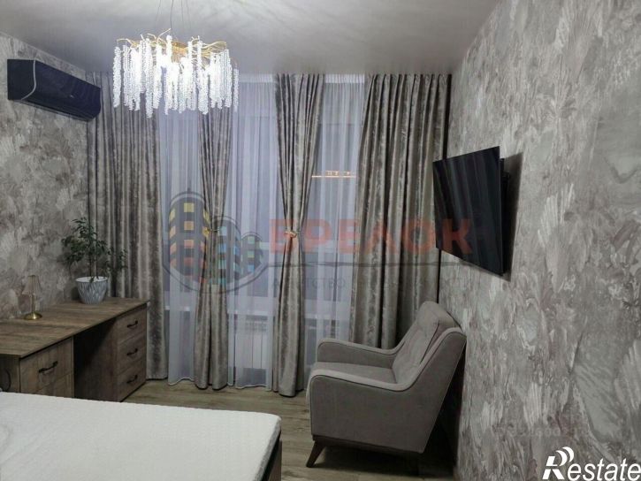 2-комн квартира ул Бориса Слюсаря, 23 2,  д. 23 2,  к. 2