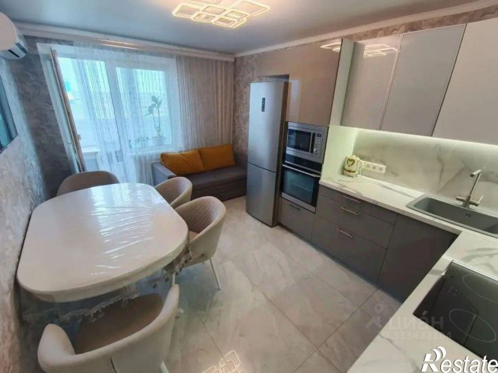 2-комн квартира ул Висаитова, 10,  д. 10