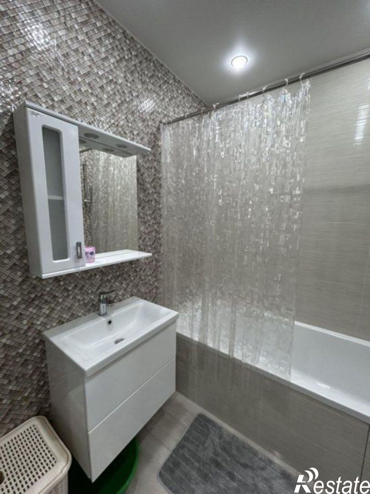 2-комн квартира Амет-Хана Султана пер, 5
