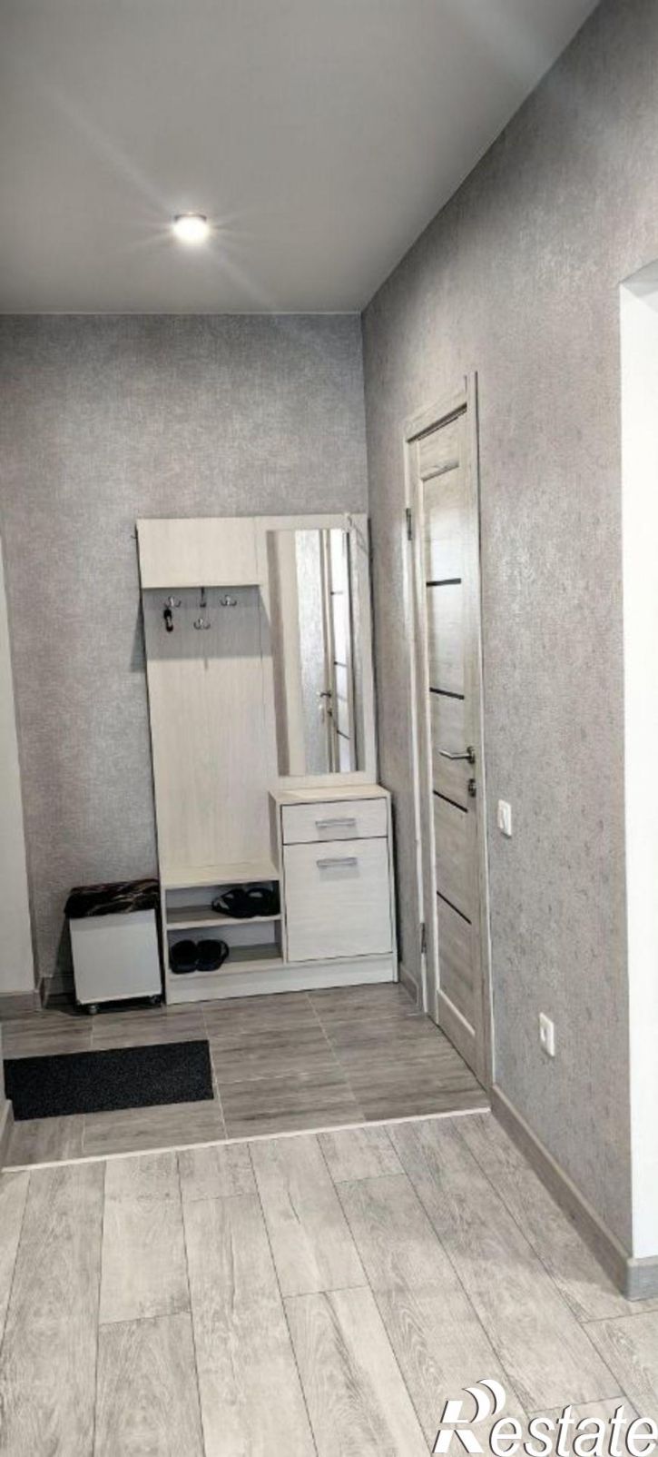 1-комн квартира б-р Комарова, 30/2 2,  д. 30/2 2,  к. 2