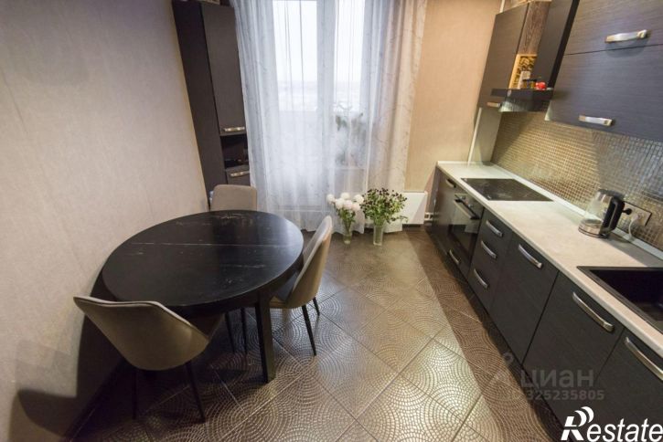 3-комн квартира ул Жданова, 11,  д. 11